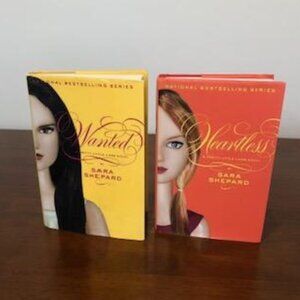 Sara Shepard A Pretty Little Liars Pre-Owned Books Bundle of 2.
